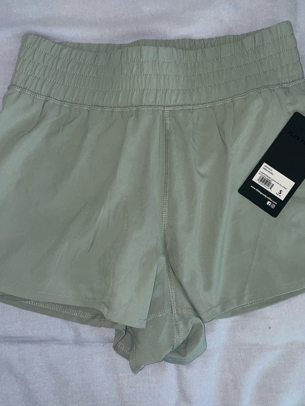 90 Degree By Reflex Sage Green Athletic Shorts size small